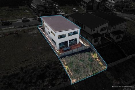 Photo of property in 52 Kumukumu Road, Long Bay, Auckland, 0630