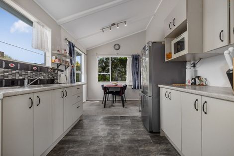 Photo of property in 24 Conclusion Street, Ascot Park, Porirua, 5024