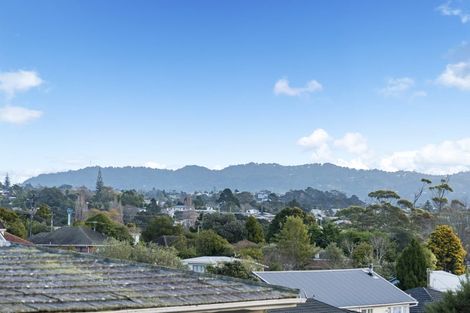 Photo of property in 7/108 West Coast Road, Glen Eden, Auckland, 0602