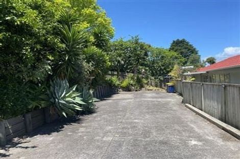 Photo of property in 13 Adam Sunde Place, Glen Eden, Auckland, 0602