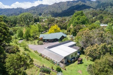 Photo of property in 2083 Rings Road, Coromandel, 3506