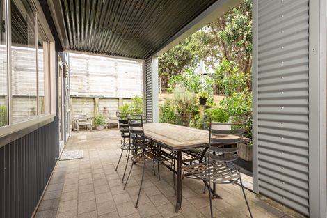 Photo of property in 1340 Papamoa Beach Road, Papamoa Beach, Papamoa, 3118