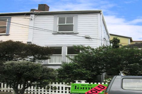 Photo of property in 20 Edinburgh Terrace, Berhampore, Wellington, 6023