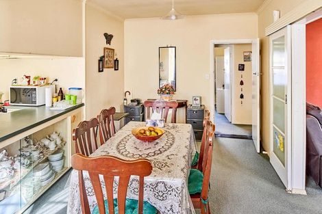 Photo of property in 4 Cambridge Street, Tawa, Wellington, 5028