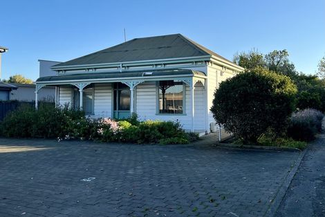 Photo of property in 53 Havelock Road, Havelock North, 4130