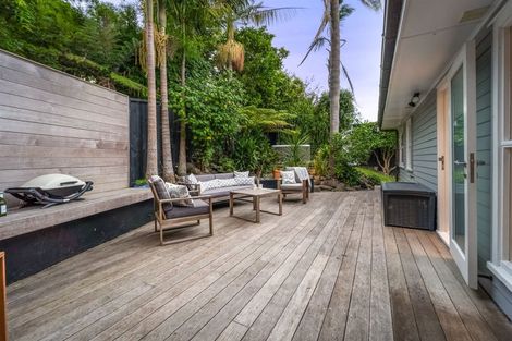 Photo of property in 1 Heathcote Road, Castor Bay, Auckland, 0620