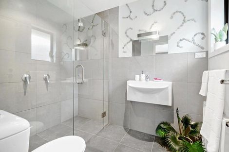 Photo of property in 28 Quill Street, Lake Hayes, Queenstown, 9304