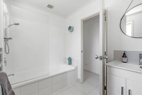 Photo of property in 10 Barwick Place, Stanmore Bay, Whangaparaoa, 0932