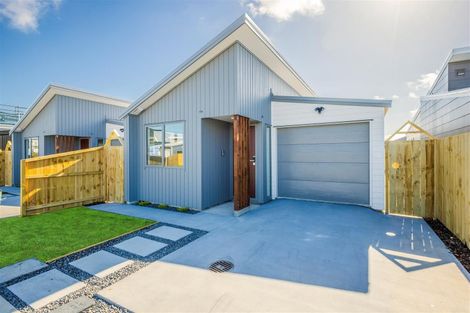 Photo of property in 12 Fredrick Hanson Road, Papakura, 2110