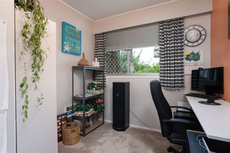 Photo of property in 2 Rahiwi Place, Lansdowne, Masterton, 5810