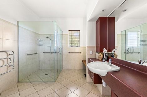 Photo of property in 306 Te Mata Road, Havelock North, 4294