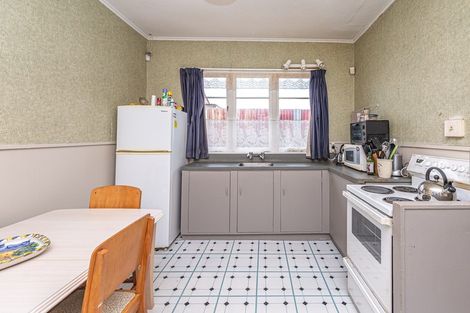 Photo of property in 20 Manuka Street, Castlecliff, Whanganui, 4501