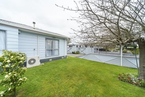 Photo of property in 84 Hillcrest Drive, Kelvin Grove, Palmerston North, 4414