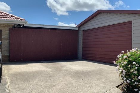 Photo of property in 3 Sunnyside Crescent, Papatoetoe, Auckland, 2025