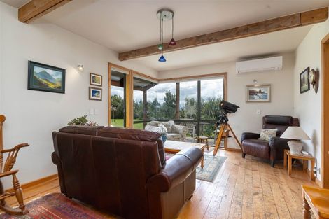 Photo of property in 207 Lees Pakaraka Road, Te Ore Ore, Masterton, 5886