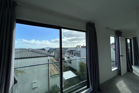 Photo of property in 12e Sea Spray Drive, Bucklands Beach, Auckland, 2012