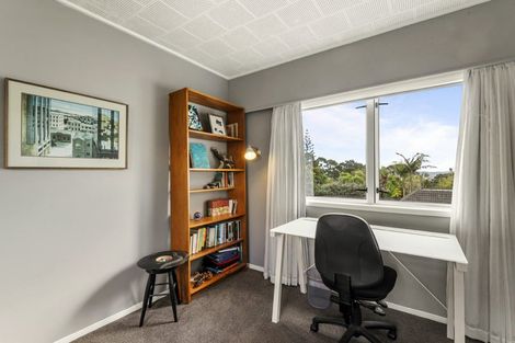 Photo of property in 4 Range Road, Swanson, Auckland, 0816