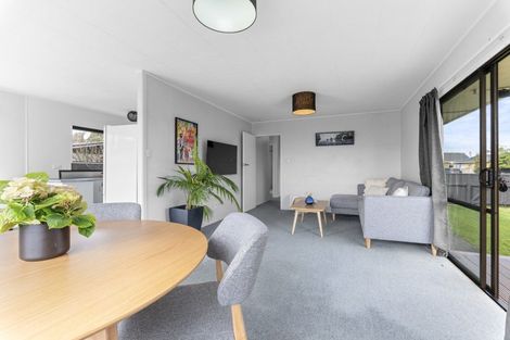 Photo of property in 5 Dillon Drive, Bell Block, New Plymouth, 4312