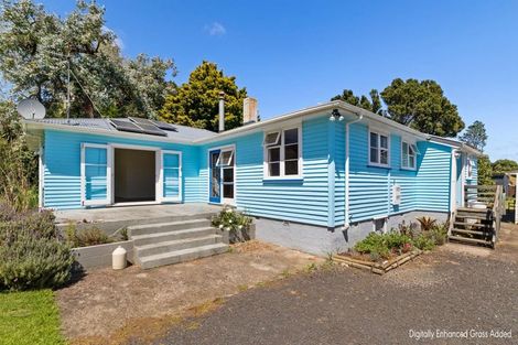 Photo of property in 3205 South Head Road, South Head, Helensville, 0874