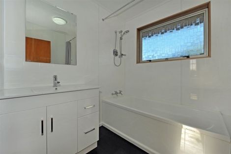 Photo of property in 2/48 Linwood Avenue, Linwood, Christchurch, 8011