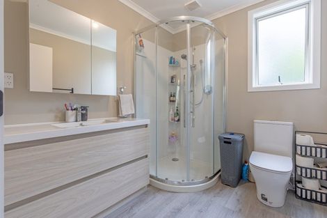 Photo of property in 19 Rathbone Street, Waipawa, 4210