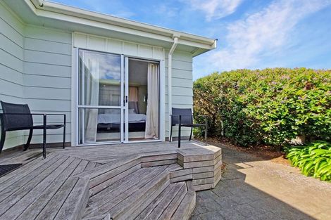 Photo of property in 16 Lawrence Street, Newtown, Wellington, 6021