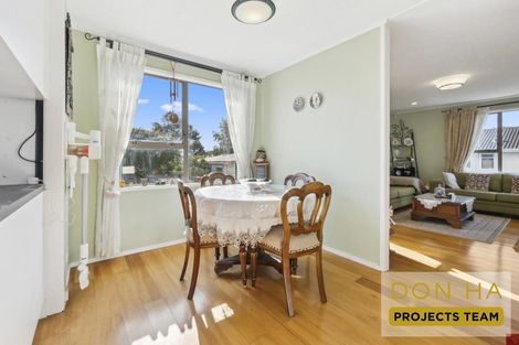 Photo of property in 10 Purata Place, Mangere Bridge, Auckland, 2022