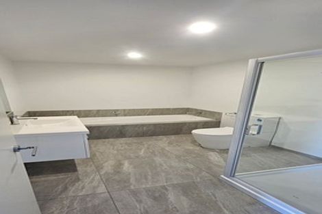 Photo of property in 13 Metoriti Crescent, Karaka, 2124