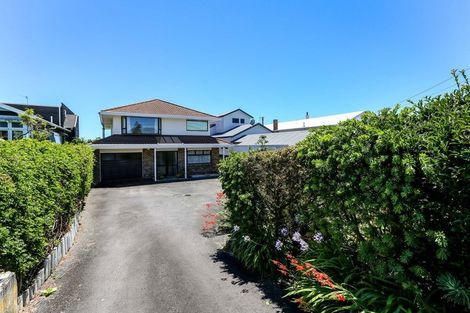 Photo of property in 10 Roy Terrace, Moturoa, New Plymouth, 4310