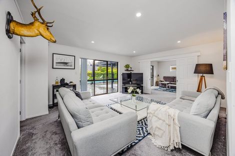 Photo of property in 36 Brylee Drive, Conifer Grove, Takanini, 2112