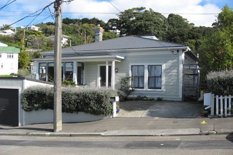 Photo of property in 10 Samoa Street, Kilbirnie, Wellington, 6022