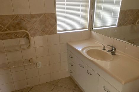 Photo of property in 51 Westerham Drive, Dannemora, Auckland, 2016