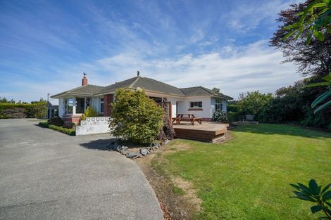 Photo of property in 1048 Lochiel-branxholme Road, Branxholme, Invercargill, 9874