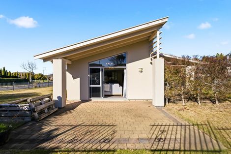 Photo of property in 26 Luberon Way, Nukuhau, Taupo, 3330