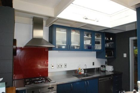 Photo of property in 64 Homewood Crescent, Karori, Wellington, 6012