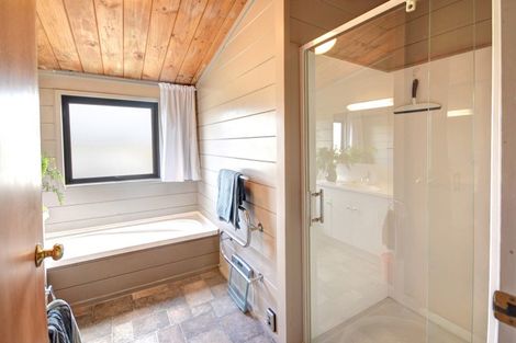 Photo of property in 20 Estuary Crescent, Fairfield, Dunedin, 9018