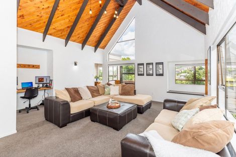 Photo of property in 11 Stirling Place, Dinsdale, Hamilton, 3204