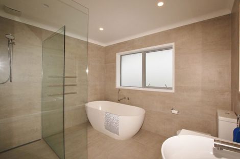 Photo of property in 1/29 Hauraki Road, Hauraki, Auckland, 0622