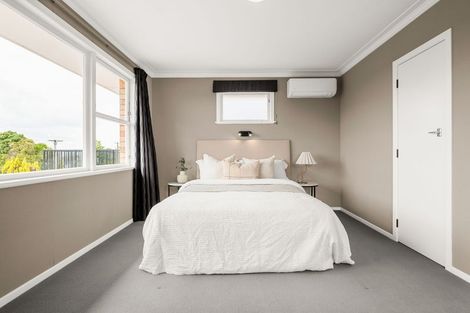 Photo of property in 53 Newcastle Road, Dinsdale, Hamilton, 3204