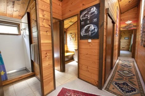 Photo of property in 21 Burns Road, Hospital Hill, Napier, 4110