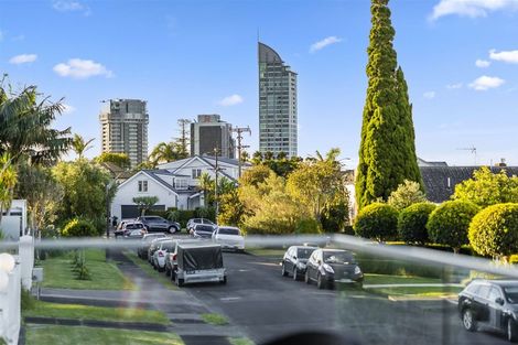 Photo of property in 1/5 Brown Street, Hauraki, Auckland, 0622