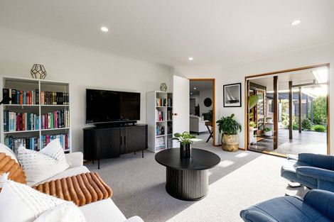 Photo of property in 71 Taylor Street, Cambridge, 3434