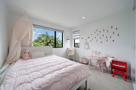Photo of property in 26 Eileen Newey Place, Henderson, Auckland, 0612