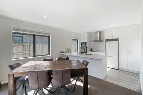 Photo of property in 40 Hills View Drive, Papamoa, 3118