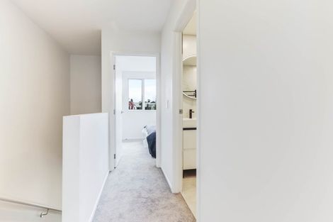 Photo of property in 11/3 Matuhi Rise, Henderson, Auckland, 0612