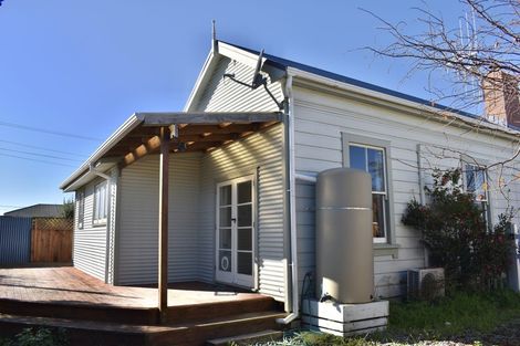 Photo of property in 22 Seddon Street, Levin, 5510