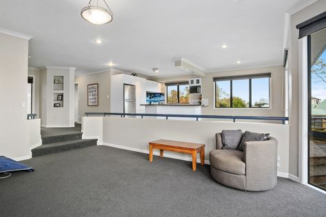 Photo of property in 2 Knox Place, Leamington, Cambridge, 3432