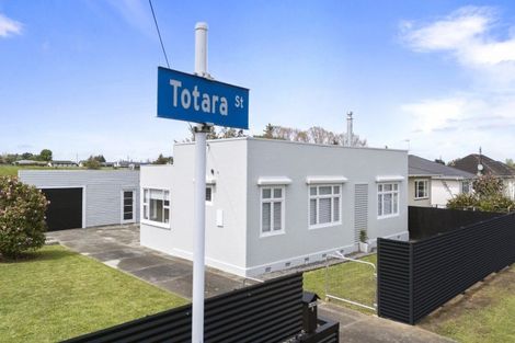 Photo of property in 9 Totara Street, Marton, 4710