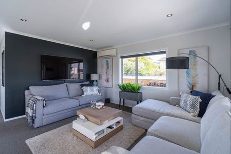 Photo of property in 120 Main Road, Waikanae, 5036