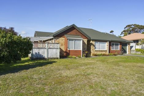 Photo of property in 16 Murray Court, Paraparaumu Beach, Paraparaumu, 5032